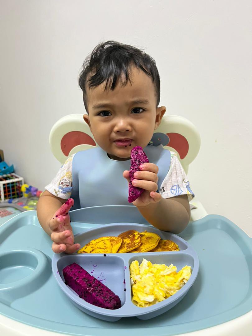 amrhakml_'s tweet photo. sekarang ni mama tengah hitung hari tau. Aisy nak cukup umur setahun nanti 3/10. sekarang Aisy makin banyak akal. Sayang Aisy sangat sangat ❤️ https://t.co/gHGjuRsAAR