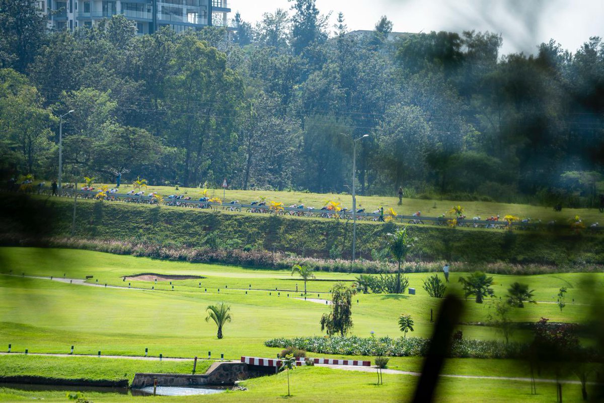 CityofKigali's tweet image. 📸 Explore the beauty of #KigaliYacu through these stunning views of Nyarutarama.

For golf enthusiasts visiting Kigali, the Kigali Golf Resort &amp;amp; Villas in Nyarutarama is a must-visit destination.

#Kigali2025
#RidingNewHeights