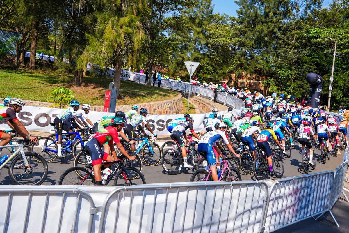 CityofKigali's tweet image. 📸 Explore the beauty of #KigaliYacu through these stunning views of Nyarutarama.

For golf enthusiasts visiting Kigali, the Kigali Golf Resort &amp;amp; Villas in Nyarutarama is a must-visit destination.

#Kigali2025
#RidingNewHeights