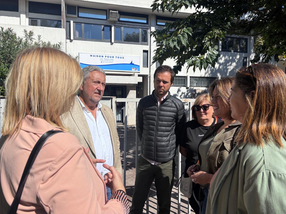 OlivierFayssat's tweet image. 👉 Matinée dans le #9/10 à La Pauline, avec @EleonoreBez, @sophie_arrighi, @Margie13000 et @thomasgensollen

🙄 Je ne sais pas ce qui se passe dans la tête de certains élus, mais une impasse qui dessert 2 #écoles et un #gymnase, + 450 #logements, et on décide de rajouter encore…