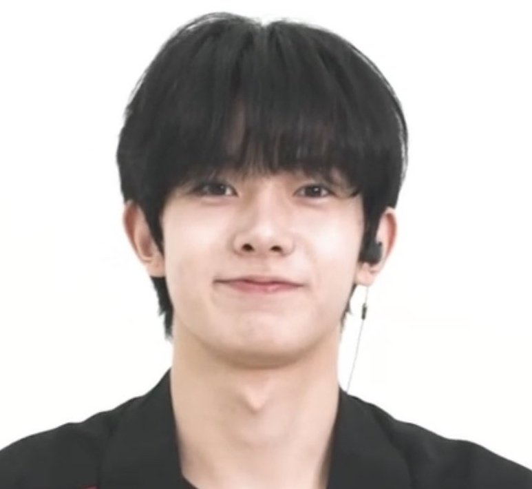 ࣪🤍 (@heeneendot) on Twitter photo 