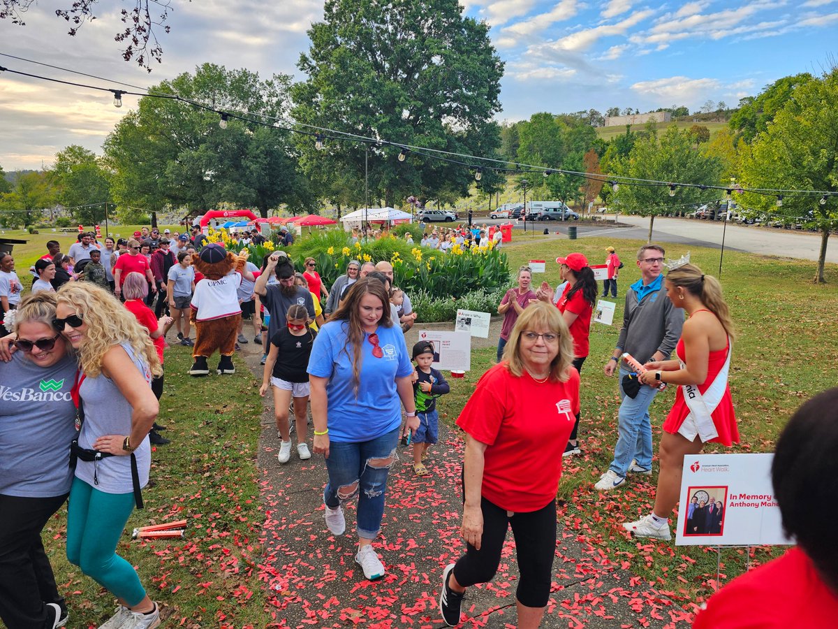 A tremendous thanks to the fabulous Courtney Bearer, your <a href="/MissAmericaWV/">Miss West Virginia</a>! She got kids moving and grooving with hula-hoops at the #OVHeartWalk and was there to cheer on all the walkers, including her mother! Thanks for always helping with our mission!