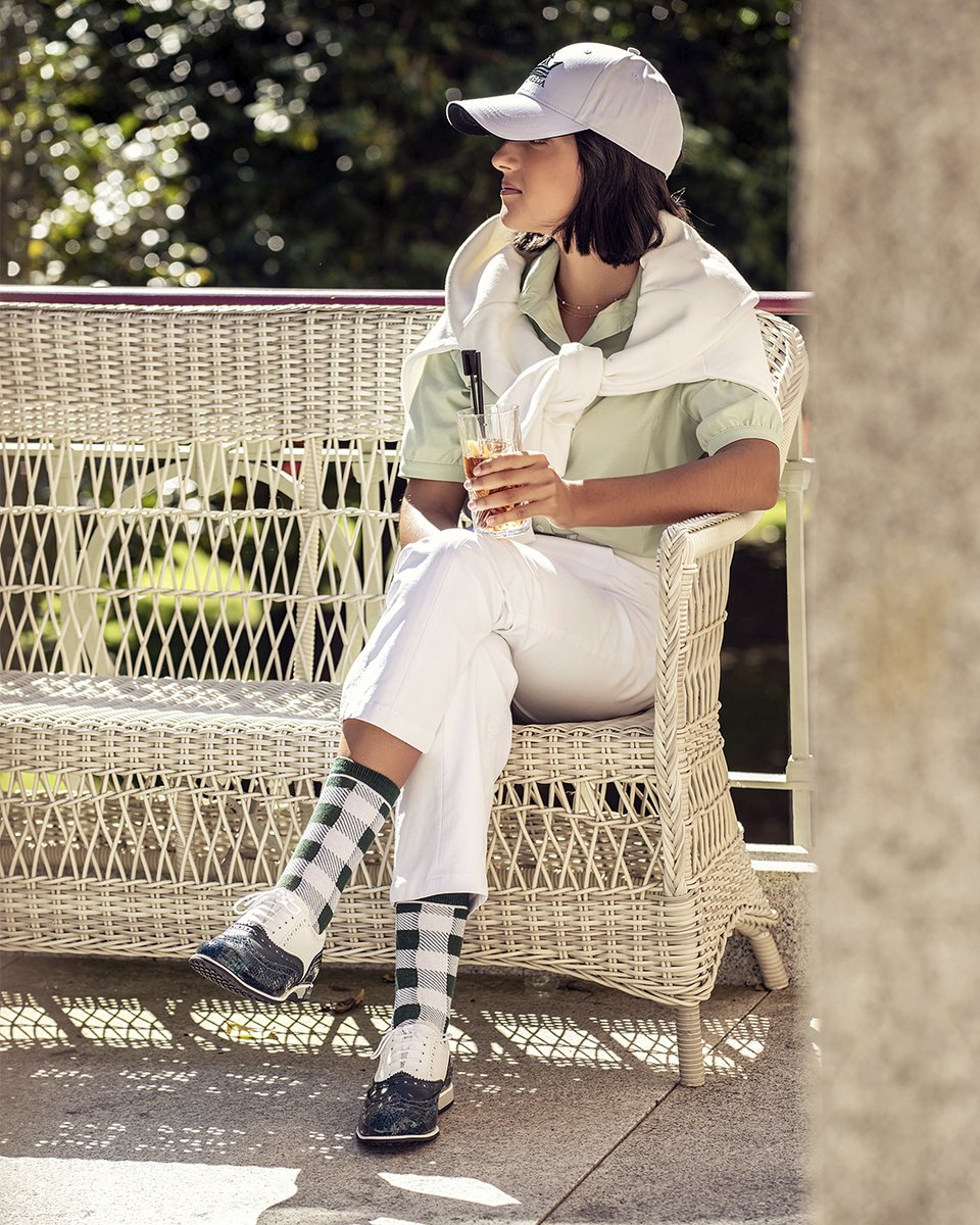 Spikeless comfort that takes you from tee time to tee drinks. 🍸
👉bit.ly/LGAsti