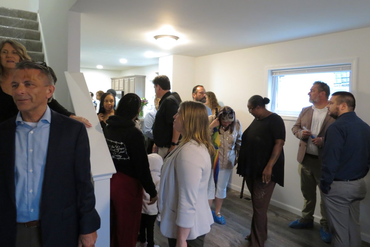 At the Ribbon Cutting and Open House for #WelcomeHomeSandusky, we celebrated Hannah and Romika, the first two homeowners of our #AffordableHousing program 🏡 
We are looking for more homeowners to join the program! Learn more at welcomehomesandusky.com