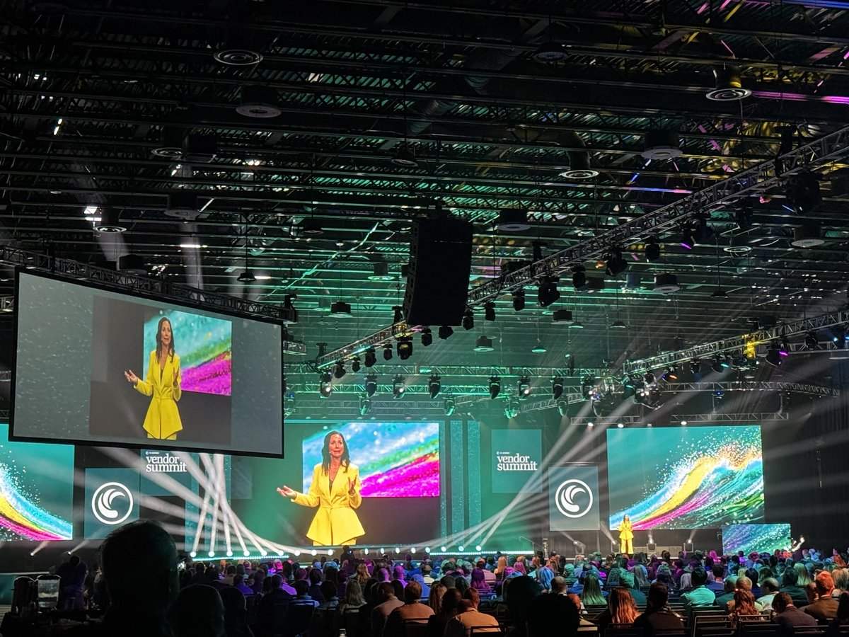 CodeCorp's tweet image. 🤝 Thank you, @TDSYNNEX, for a dynamic time at the Inspire event!
We connected with partners, explored new opportunities, and shared how data capture helps everyone achieve bigger things — faster.
Connect with TD Synnex: bit.ly/TDS_Li_cnnct
#TechChannel #BarcodeScanning…