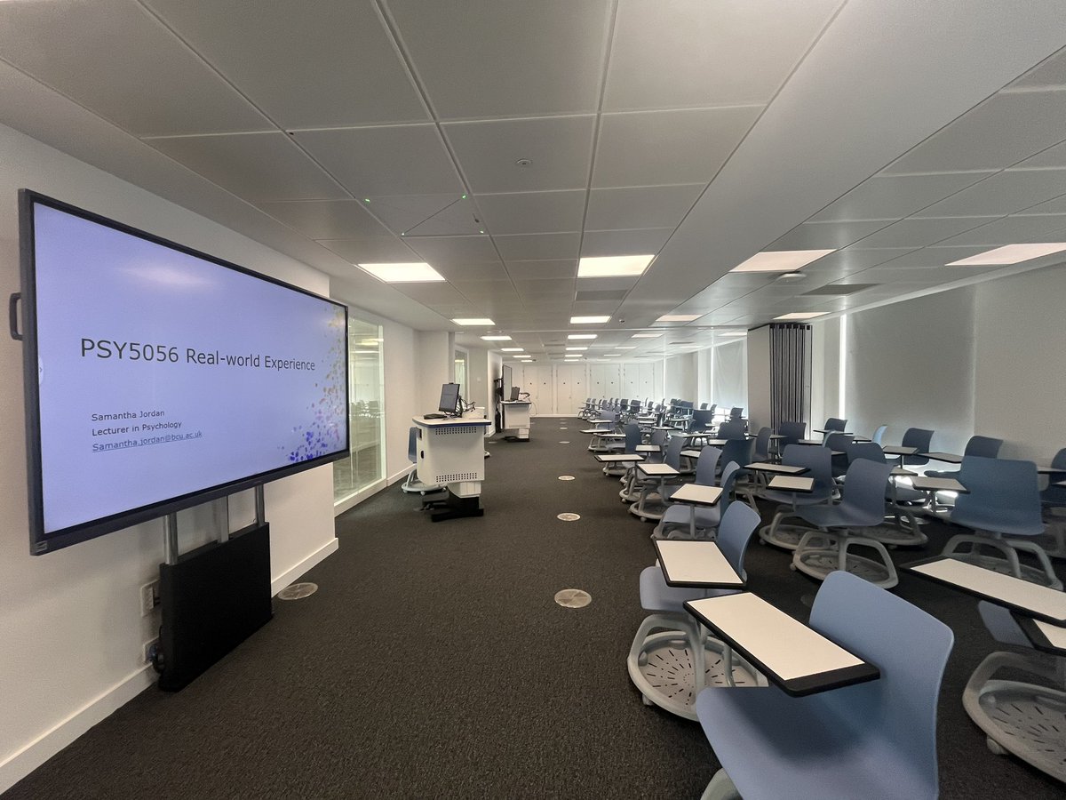 What a fab day launching my career- focussed module. Students were engaged and I was delighted that two students that had previously requested transfers to other modules have now decided to stay with my module. I love the start of term, especially as I get to meet new cohorts