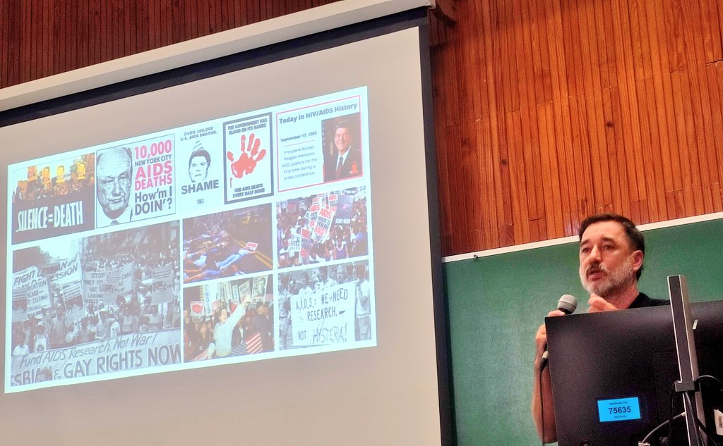 La semana pasada dimos inicio al ciclo de conferencias de la asignatura Sociedad, Salud y Bienestar <a href="/UniBarcelona/">Universitat de Barcelona</a>
La primera sesión estuvo a cargo de Félix Pérez Tejera, de <a href="/BCNCheckpoint/">BCN Checkpoint</a>, una ONG de base comunitaria que vela por la prevención y mejora de la salud sexual #LGTBIQA