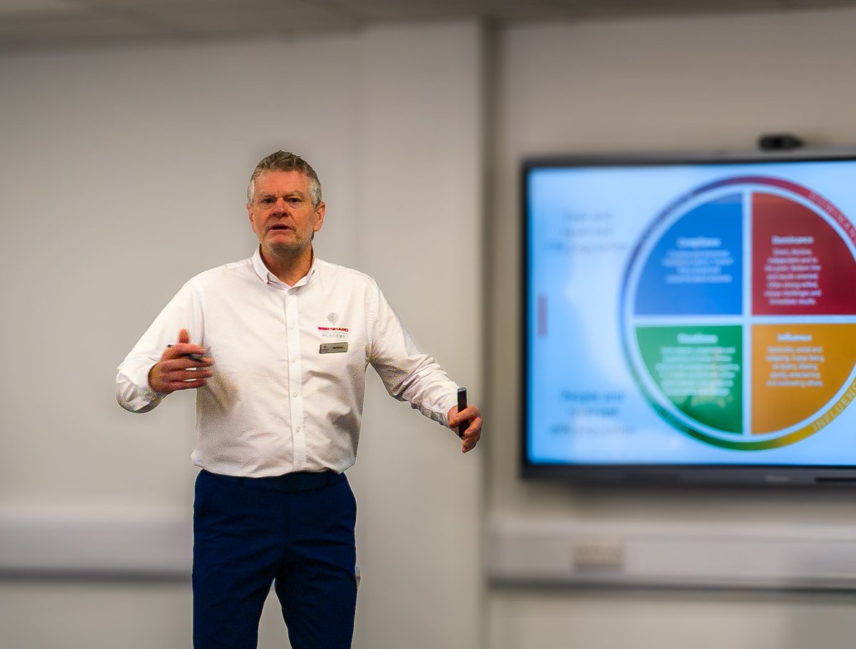 Earlier this week I had an amazing opportunity to be part of the Turf Equipment Technicians Conference hosted by <a href="/BernhardAcademy/">Bernhard Academy</a>. What a great day and fantastic to see a great group of people from the industry come together! I also did my talk on the US Open experience💪🔧🏆