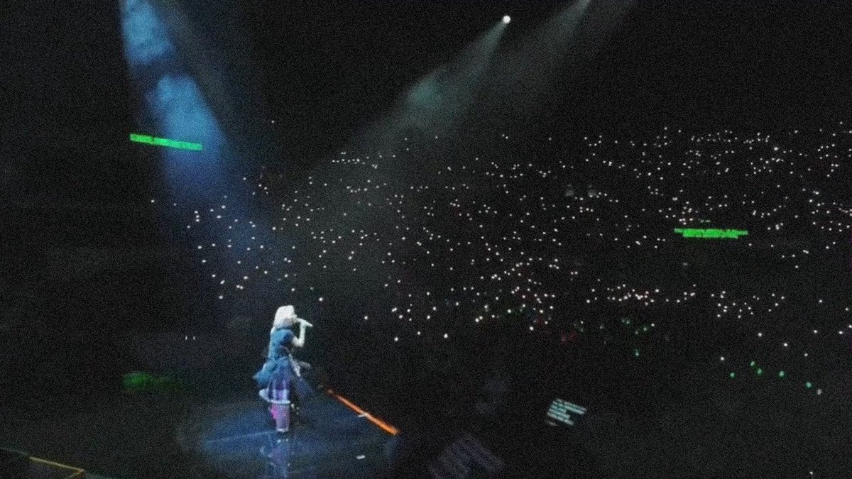 moomultii's tweet photo. This her I made it moment ✨

Plss  it’s so beautiful. Klang you are so loved and you deserve it so much 🥹🤍

KLARISSE THE BIGNIGHT
#KlarisseTheBigNight https://t.co/QMmlZZkKDk