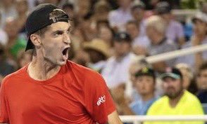 🇫🇷 On a donc 6 Français en 1/8e à Pékin !

Mais va falloir sortir du lourd pour aller en 1/4.

Atmane - Sinner n°1
Moutet - Zverev 3e
Rinderknech - De Minaur 8e
Mannarino - Musetti 9e
Cazaux - Mensik 19e
Müller - Marozsan 57e

Qui passe ?