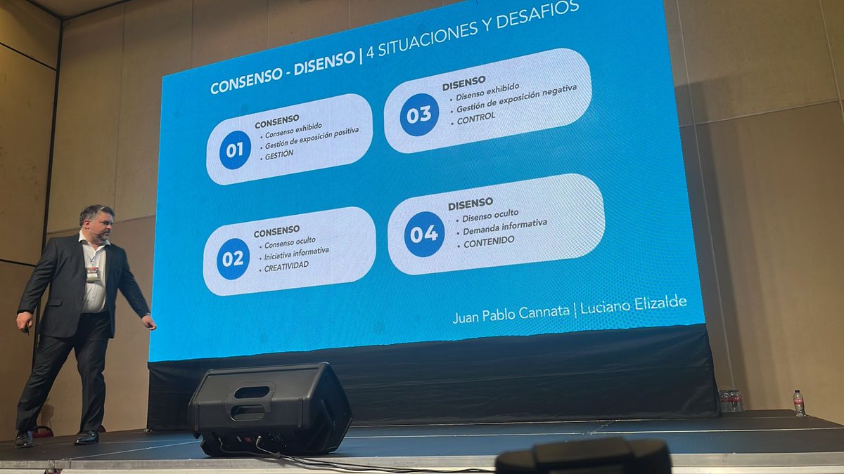 Ahora se presenta en la #CumbreCartagena 🇨🇴
Mauro Becerra <a href="/becerra_mauro/">Mauro Becerra</a> con la  ponencia titulada
" Avalancha: escándalo, medios y prensa" ⭐ Escuchamos con atención 🙌
<a href="/CumbreCP/">CumbreCP</a> <a href="/CumbreOnline/">Cumbre.Online</a> <a href="/PolitologosD/">Politólogos Digitales</a>