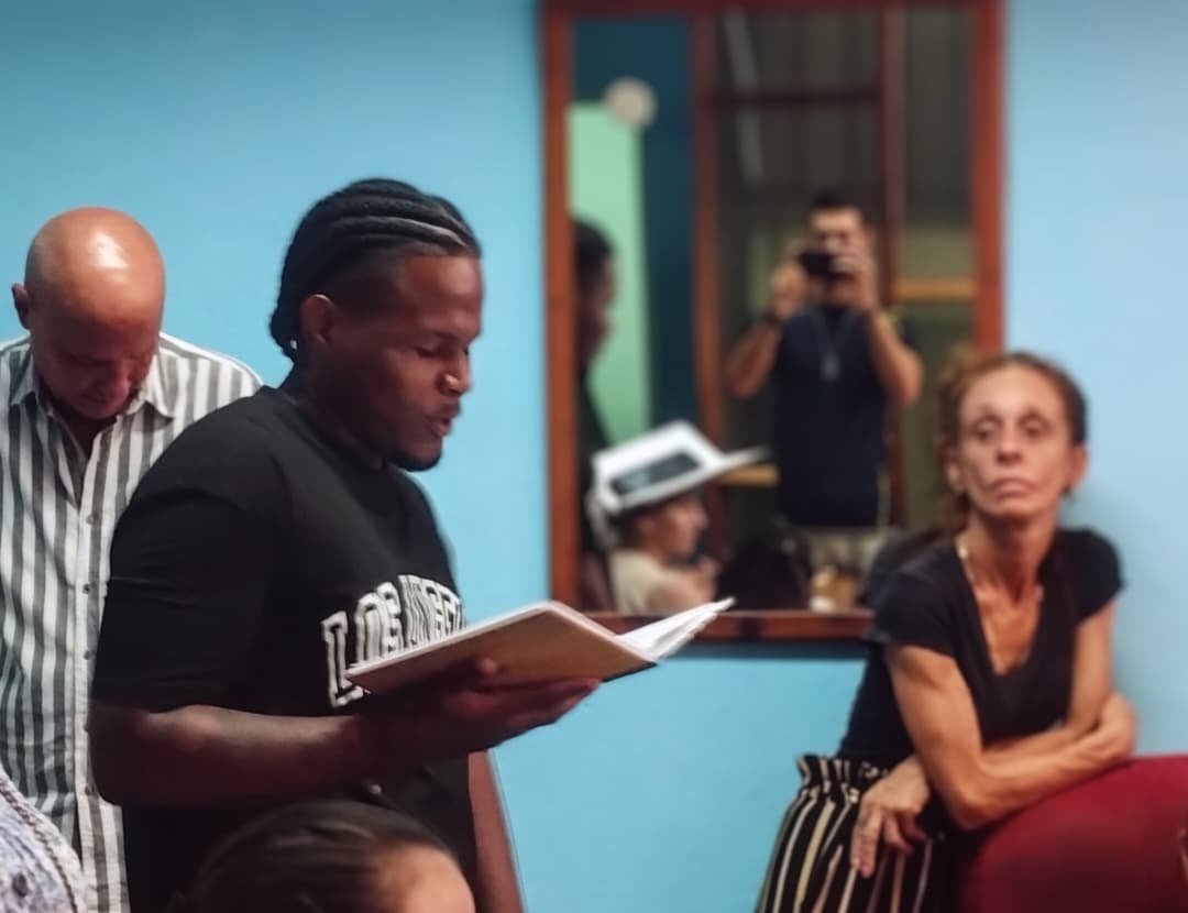 JuanBertico's tweet image. Miembros de la Dirección Provincial del #CITMA hicieron entrega esta mañana del reconocimiento por la contribución a la preservación y prevención del medio ambiente a la Emisora Provincial de #15AñosArtemisa