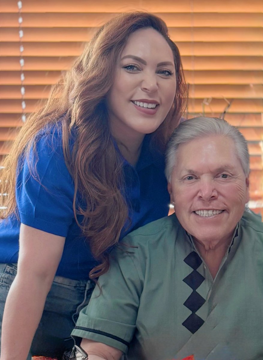 ¡Feliz cumpleaños, pa!

Hoy celebramos con alegría y gratitud a un papá increíble, amoroso y un gran ejemplo.

Gracias por guiarnos siempre con tu cariño y tu fuerza.

Que Dios te conceda mucha salud, alegría y momentos felices junto a quienes te amamos.

<a href="/CTM_CHIH/">CTM CHIHUAHUA</a>
