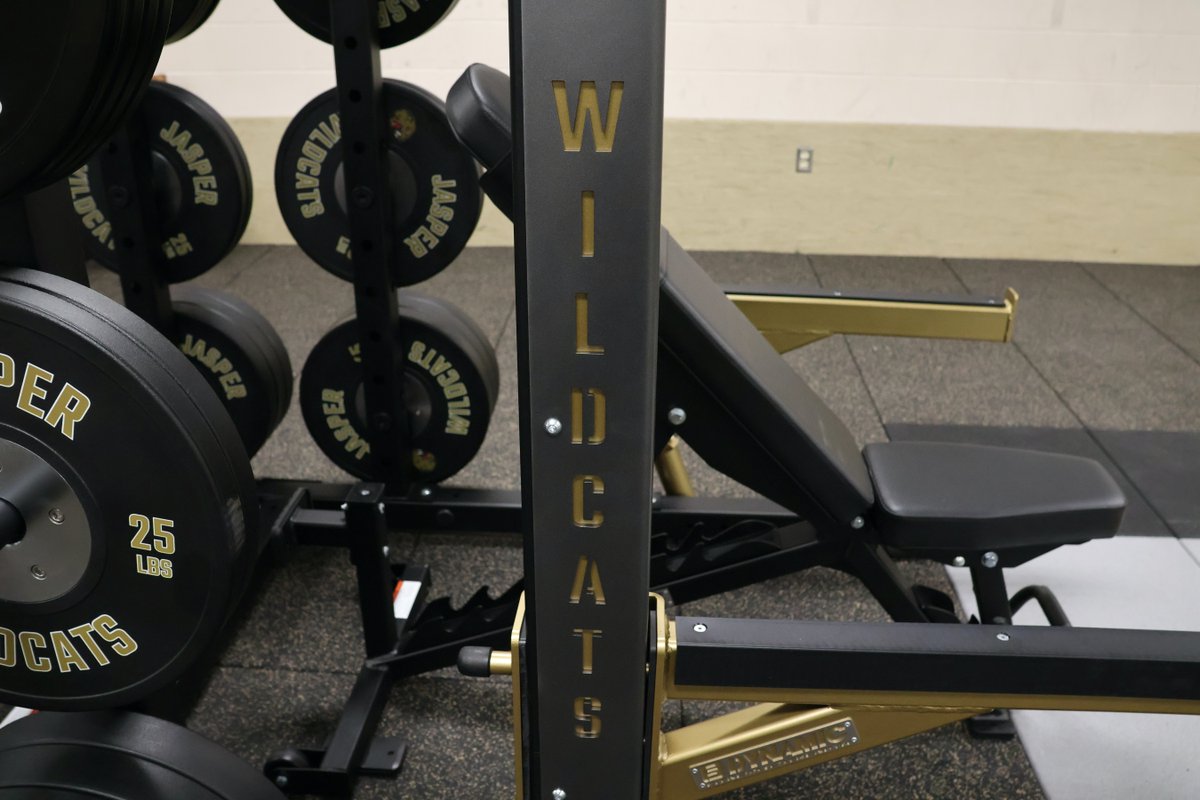 DFSGetEquipped's tweet image. A massive transformation for Jasper High School in Indiana! From the Ecore custom Ultra Tile and turf to their  Dynamic double half racks and a full lineup of TAG gear, this facility is built for champions. 

Ready to elevate your school&apos;s athletic program? Get in touch!