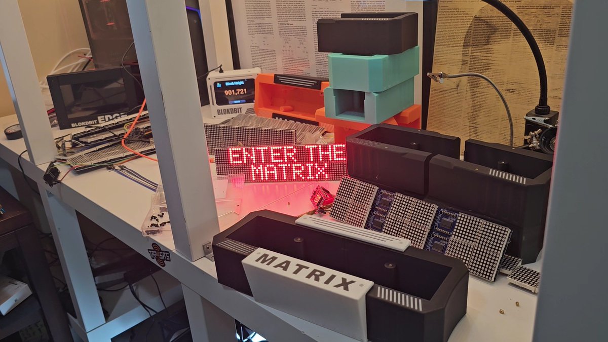 BitcoinManor's tweet image. Every unit that leaves this bench is crafted with purpose.
From solder to screen, it’s all signal — no noise.
👷 Built by hand. Powered by Bitcoin.
#BitcoinManor #StackingSats