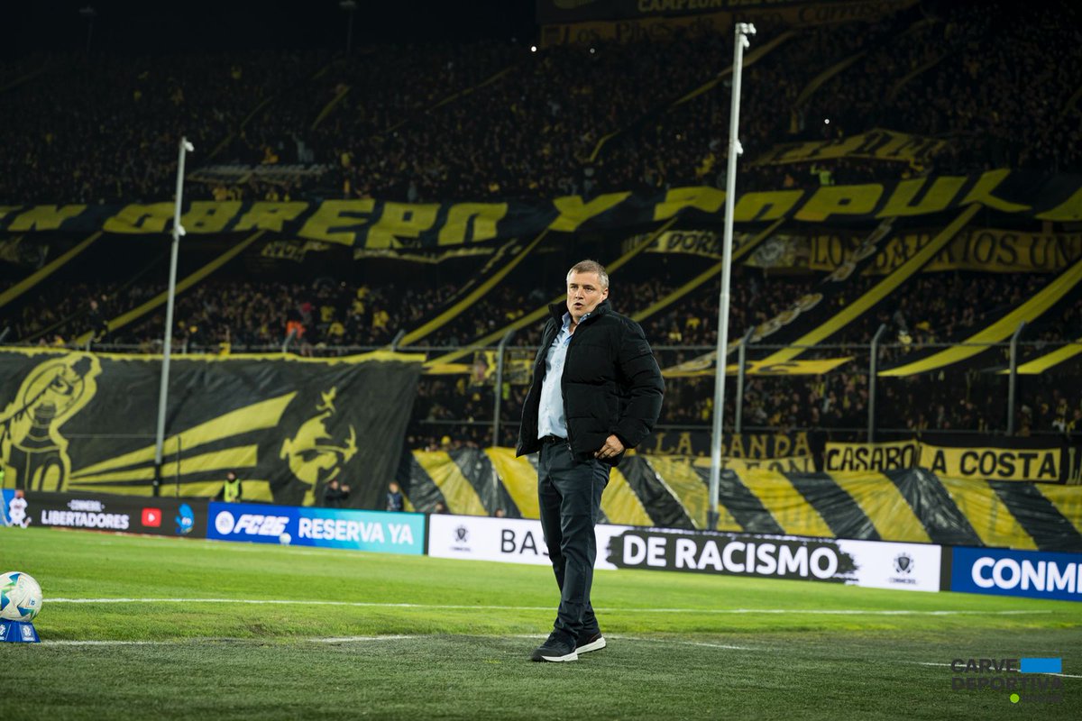 El Presidente y el Vicepresidente de <a href="/OficialCAP/">PEÑAROL</a> presentarán denuncia penal contra el señor Bernardo Loffler por sus declaraciones en el día de ayer en el programa Las Voces del Futbol en radio El Espectador Deportes. Pedirán que la justicia corrobore que son falsas y agraviantes