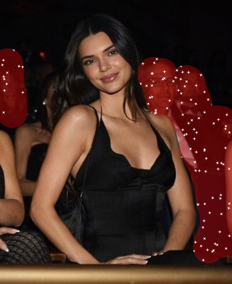Dream_Wallpaper's tweet image. Kendall Jenner shining solo ✨ The #PhotoGridObjectRemover just sent all the extra vibes to another runway 💫

Bring the spotlight to yourself ➡️ photogrid.app/en/remove-obje…

#KendallJenner
#ObjectRemover #AIPhotoTool #PhotoGridApp #EraseIt #RemoveObject