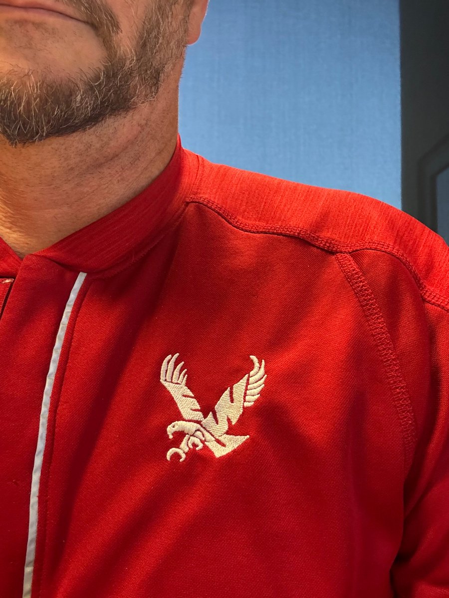 DerekBrownson's tweet photo. #ItsRedFriday #GoEags https://t.co/w11MB6MdJL