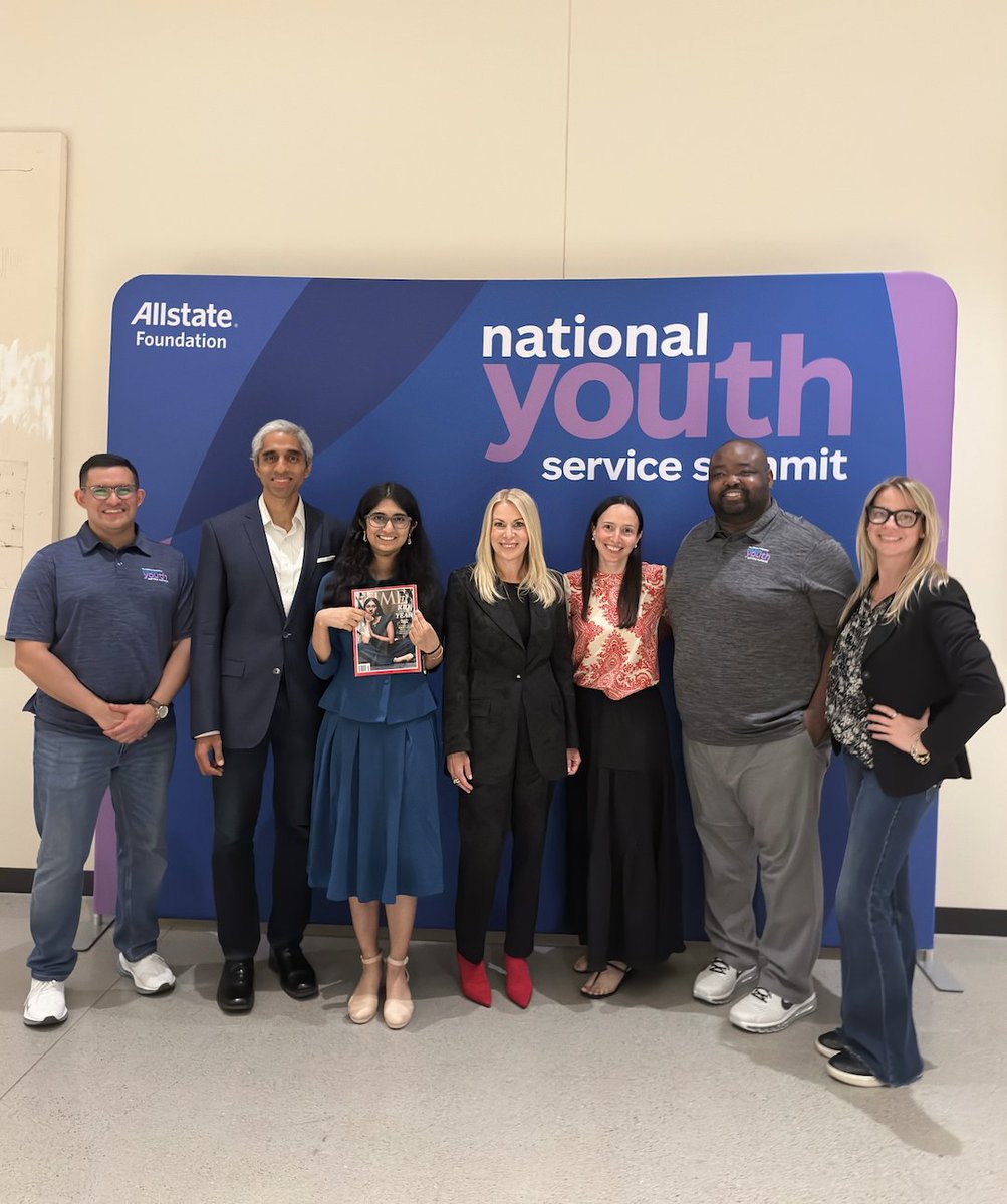 jsibo's tweet image. It was great to speak in front of an audience of inspiring young changemakers at The Allstate Foundation&apos;s National Youth Service Summit in Chicago yesterday during a fireside chat with Greg Weatherford II.

The Summit brought together rising leaders from across the country,…