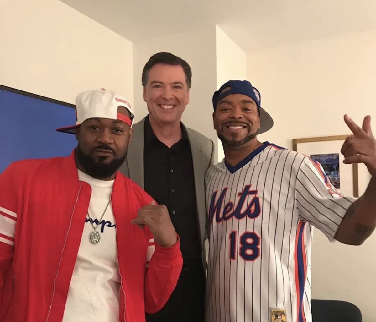 realkweefjerky's tweet photo. @MartinShkreli @Comey He good https://t.co/jYiKO2bjAt