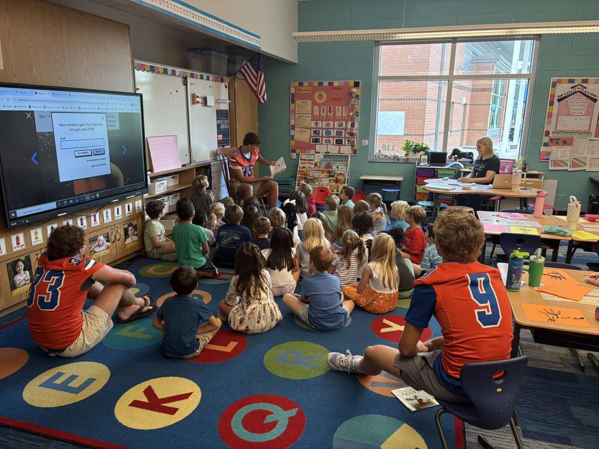 Read to Achieve. It’s our Bye Week and we still putting in work! #PTI Go Trojans!