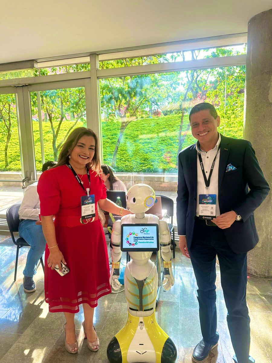 irmalherrera's tweet photo. Con nuestro Diputado @CalyMauricio participamos en el Congreso Nacional de Comerciantes Empresarios @FenalcoNacional 2025 en la ciudad de Medellín.

Un encuentro con más de 2.000 empresarios, comerciantes, emprendedores, jóvenes y académicos de todo el país, buscando aportar al progreso económico y social de los colombianos. 🇨🇴

Socializamos también la ley de Micronegocios  (Ley 2470/25) promovida por el @PartidoMIRA para apoyar a las pequeñas unidades económicas de los barrios y veredas de nuestro país.

#CongresoFENALCO2025