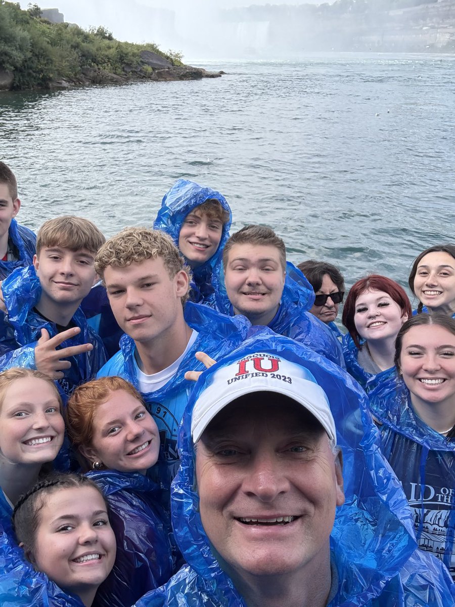 sports_unified's tweet image. The Maid of the Mist was awesome, lunch was phenomenal but the time with Unified friends was Priceless!