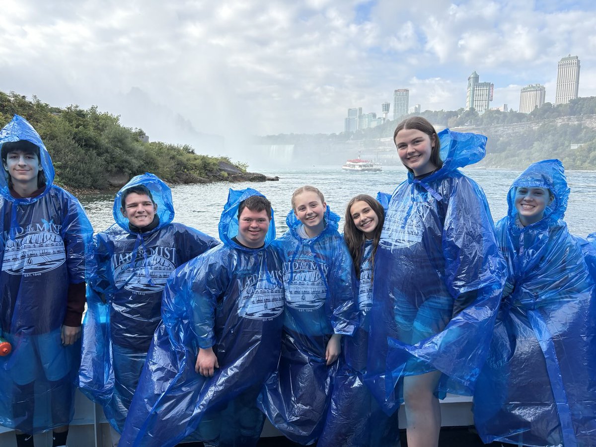 sports_unified's tweet image. The Maid of the Mist was awesome, lunch was phenomenal but the time with Unified friends was Priceless!