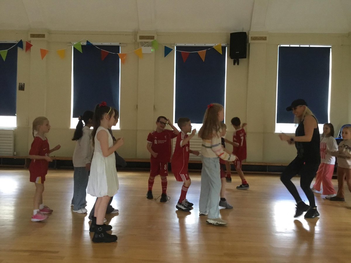 Spanish dancing💃🏻🇪🇸 <a href="/PinehurstP/">Pinehurst Primary</a>