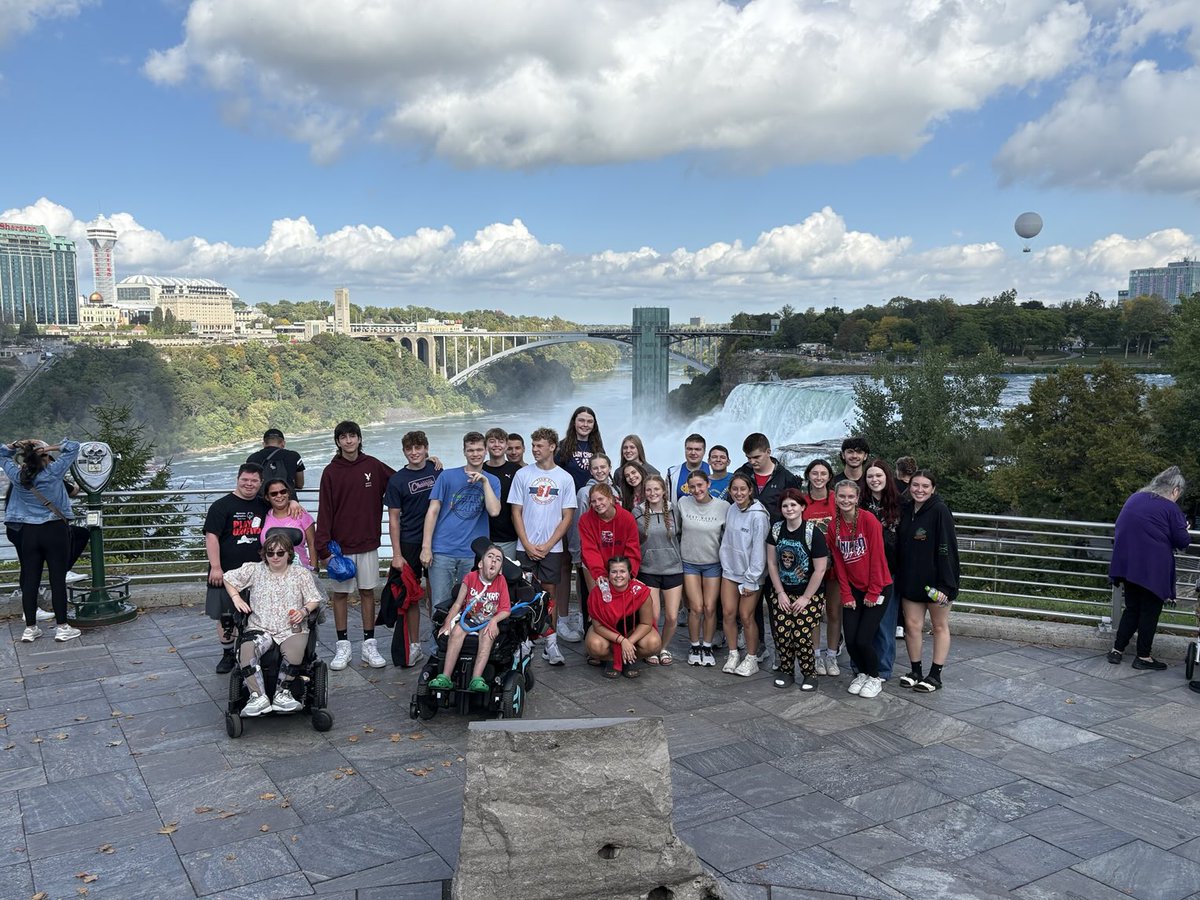 sports_unified's tweet image. The Maid of the Mist was awesome, lunch was phenomenal but the time with Unified friends was Priceless!