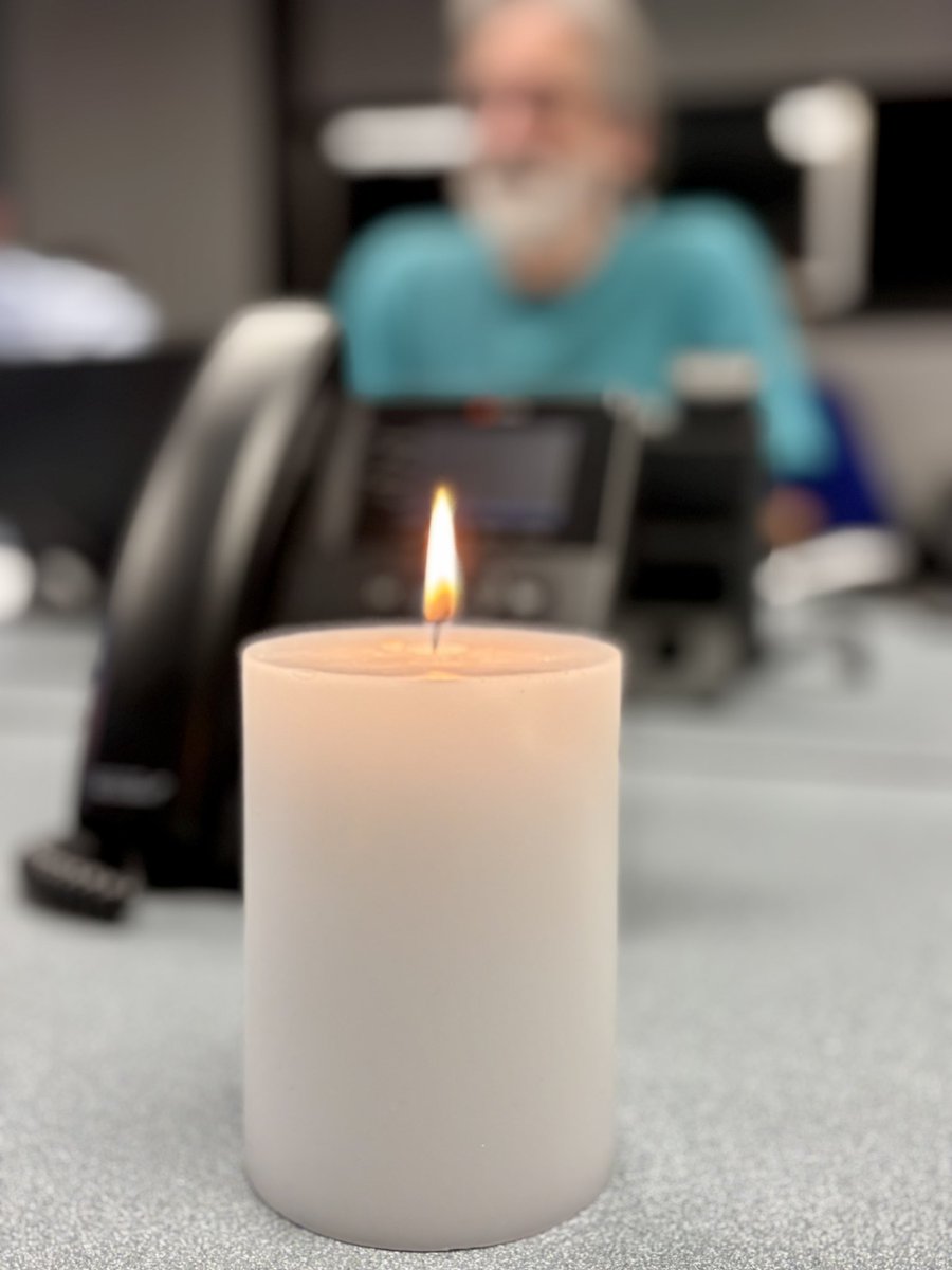 Frequency Friday: Last night’s monthly club meeting was a minute of remembrance for 2 members who have become silent keys. A candle burned in honor of Pierre (VE7MZU) and Dave (VA7DRS) throughout the meeting. Their presence will be deeply missed, but they will not be forgotten.