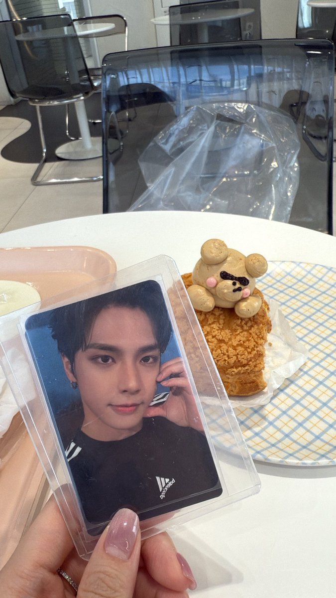 rl_M00N's tweet photo. #재준 #JAEJUN
#9월의_헤드라이너_재준 https://t.co/SM7twlPUUw