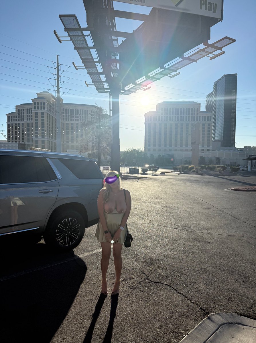 VEGAS SLUT WIFE tweet media