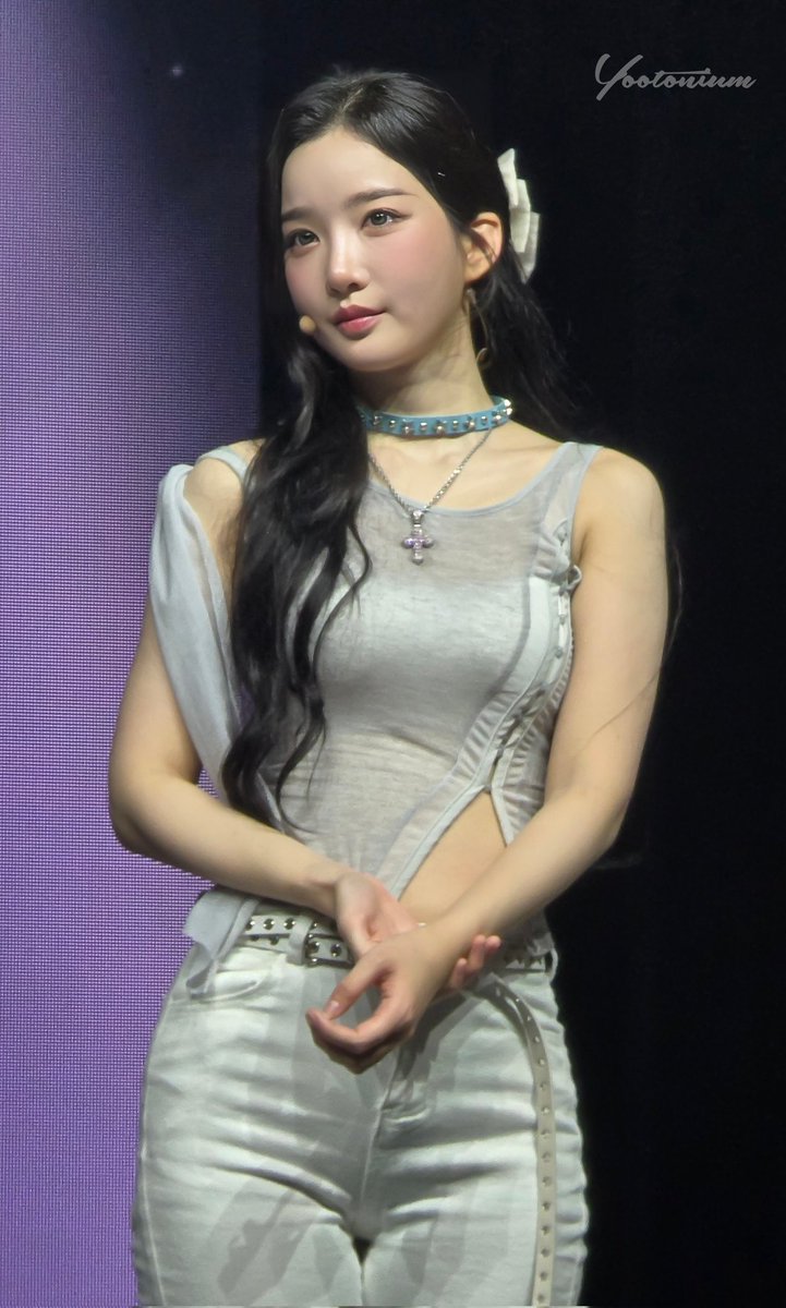 Yootonium's tweet photo. Golden Look~ (250917)

#YooYeon #kimyooyeon #유연 #김유연
#tripleS #트리플에스 #トリプルS
#tripleS2025WorldTour 
#tripleS_Alpha_Percent #tripleS_Alphie 
#tripleSinSF #tripleSinSanFran #tripleSinSanFrancisco #tripleS_AlphaPercent_Review_inSanFrancisco https://t.co/PyXQKAaeCw