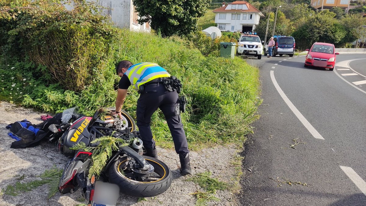 PoliciaLocal Cedeira tweet media