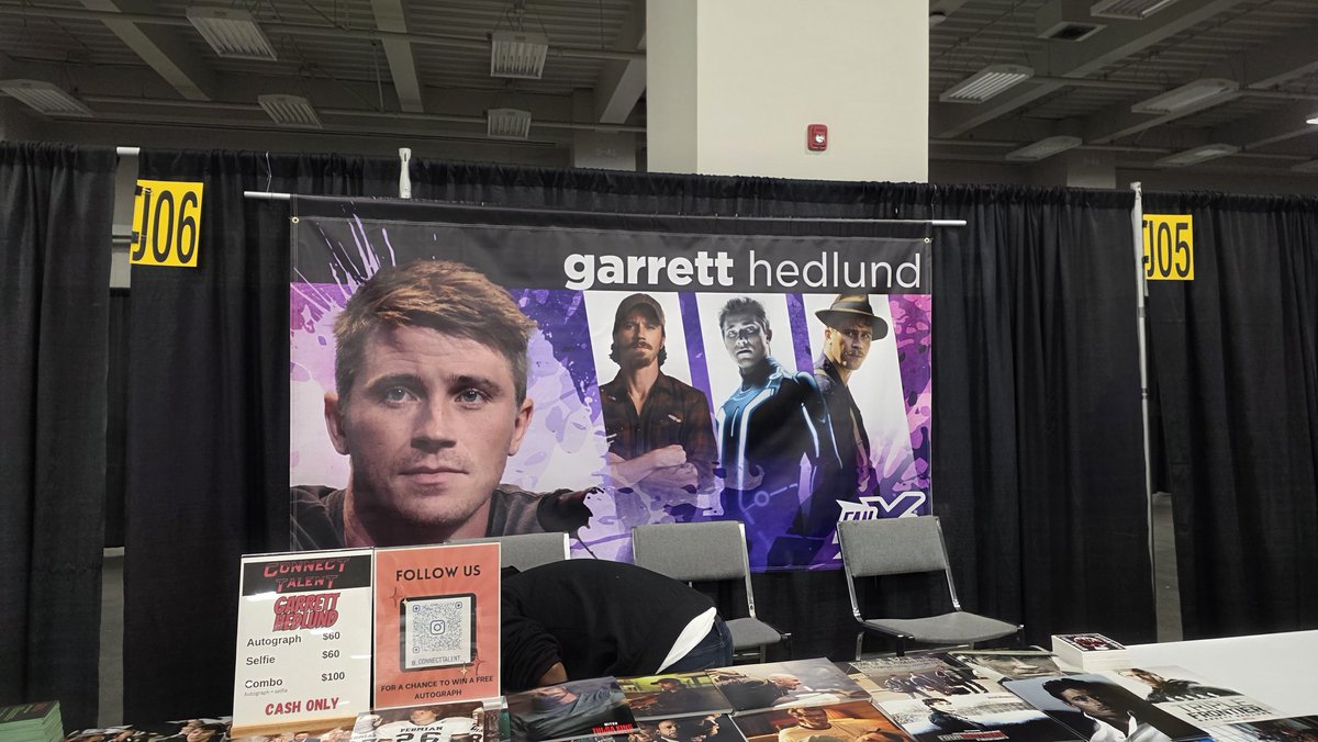 Errand 1 for today <a href="/fanxsaltlake/">FanX® Salt Lake Comic Convention™</a> .

Garrett Hedlund