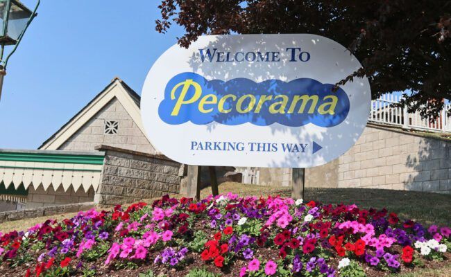 Celebrate 200 years of steam passenger railways at Pecorama on this special Heritage Day - 27th September! Engines Dickie, Thomas II, and Linda will be in action so don your best period attire. It’s a day of history, nostalgia, and fun for the whole family. #pecorama #visitdevon