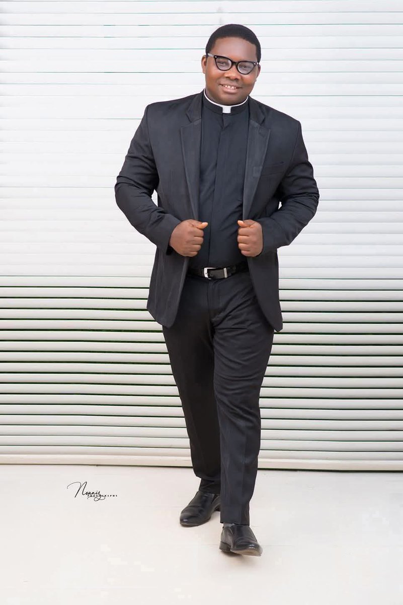 WHAT DO YOU GAIN BY KILLING A PRIEST?🇻🇦

Last week Friday (9/19/2025), Rev. Fr. Matthew Eya, a priest of the Catholic Diocese of Nsukka was shot dead on his way back to his parish in Ehandiagu - Eha-Alumona axis of Nsukka Local Government, Enugu State, Nigeria. He was about 5