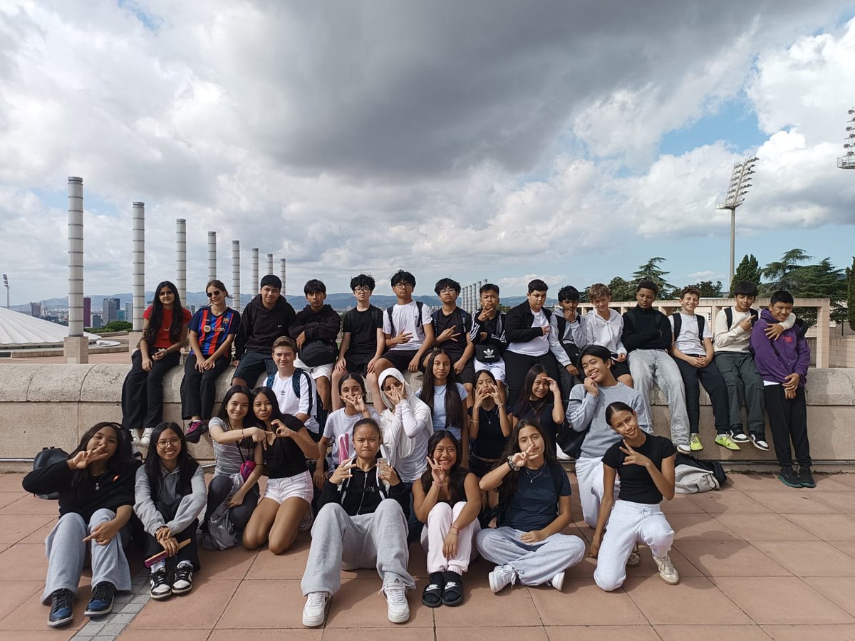 vedrunaangels's tweet image. Tutoria de principi de curs coneixent espais bonics de la ciutat @VedrunaCat #acompanyament #tutoria #secundària