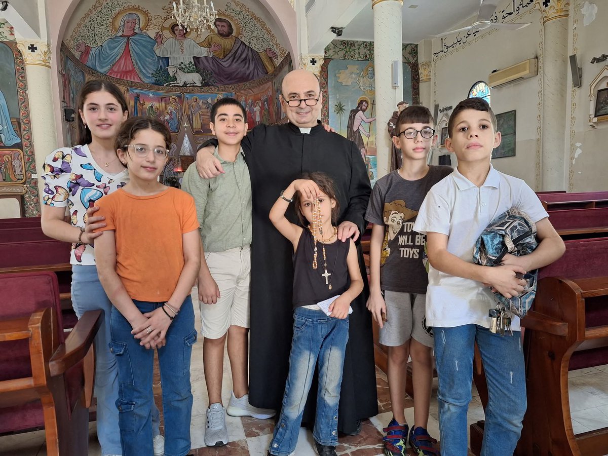 FridaEsp_'s tweet image. “Por piedad, detengan esta guerra y dejen de matar inocentes”

- Padre Romanelli, uno de los últimos sacerdotes católicos que quedan en Gaza 🇵🇸