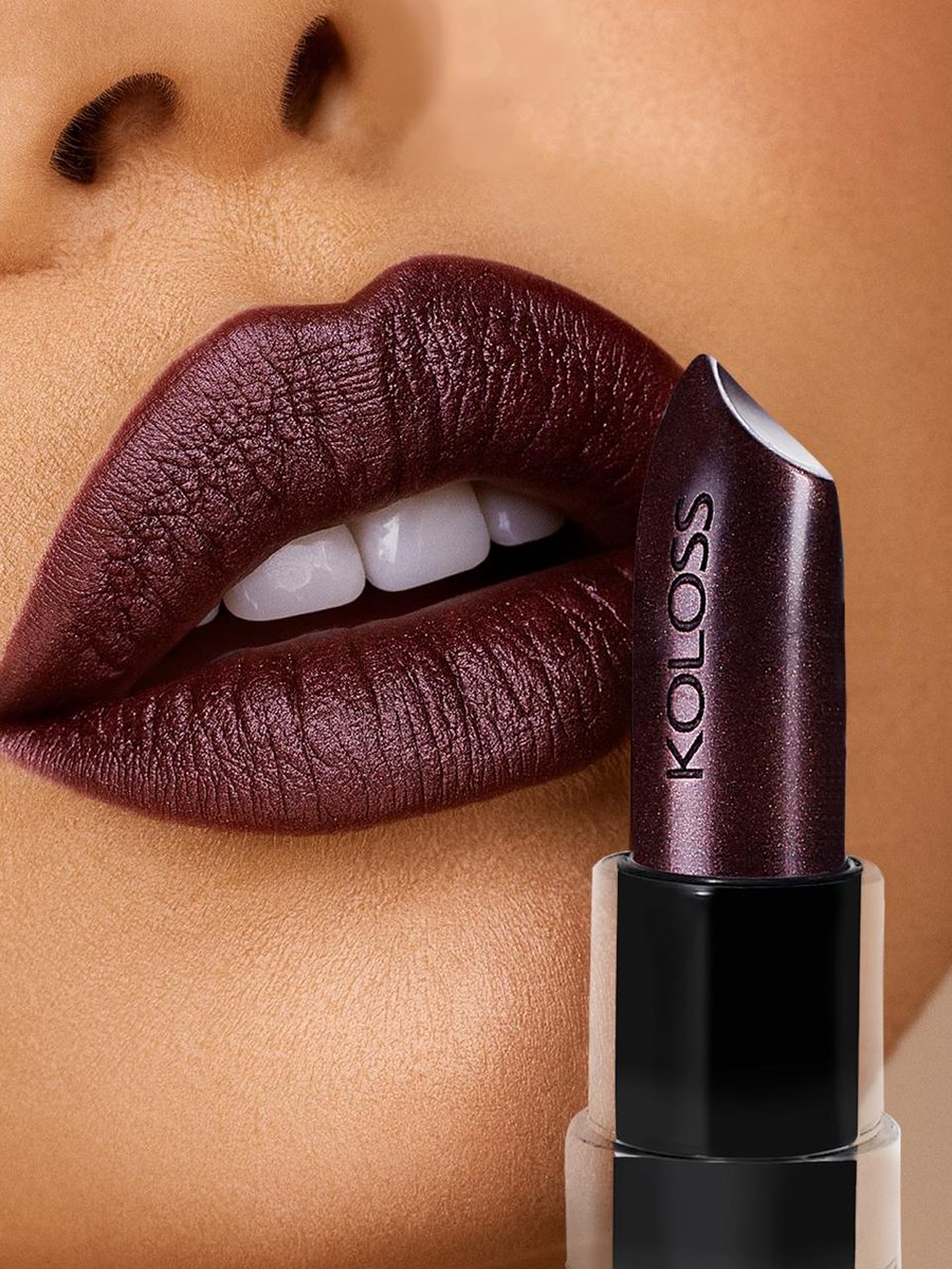 💋 O poder da cor em um só batom! O LIPstick 170 – Sugar Beet da Koloss Makeup entrega cor intensa, acabamento impecável e aquela confiança que transforma qualquer momento em especial. ✨🔥 Você merece um batom que fale por você – ousado, marcante e irresistível.