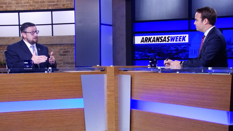 ArkansasTV_'s tweet photo. And, @EndAlzAR has released a report with the latest data on #AlzheimersDisease, as well as challenges facing caregivers. State Policy Director @davidm_cook shares details with host @ChrisKane007 in #ARWeek's second segment. https://t.co/Z6UkBnSWMe