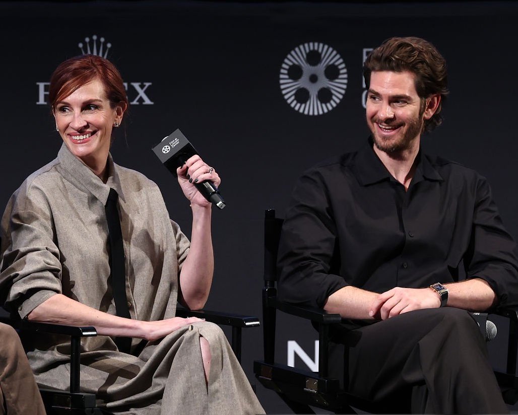 andrew garfield with julia roberts 🫶