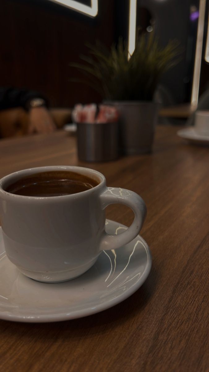 KH__8111's tweet image. &quot;المعاملة بالمثل لا يُعاتب عليها أحد ، 
ولا يندم عليها أحد و تُعطي كل ذي حق حقّه&quot;.

#بس_حبيت_أقول 
#مساء_الخير_والسعاده 
#مساء_الــود_والـــورد