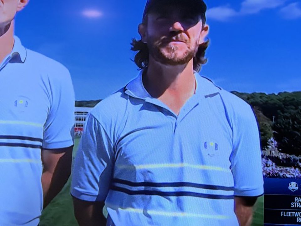 MaybeItsTyler's tweet image. Someone needs to fix Fleetwood’s collar