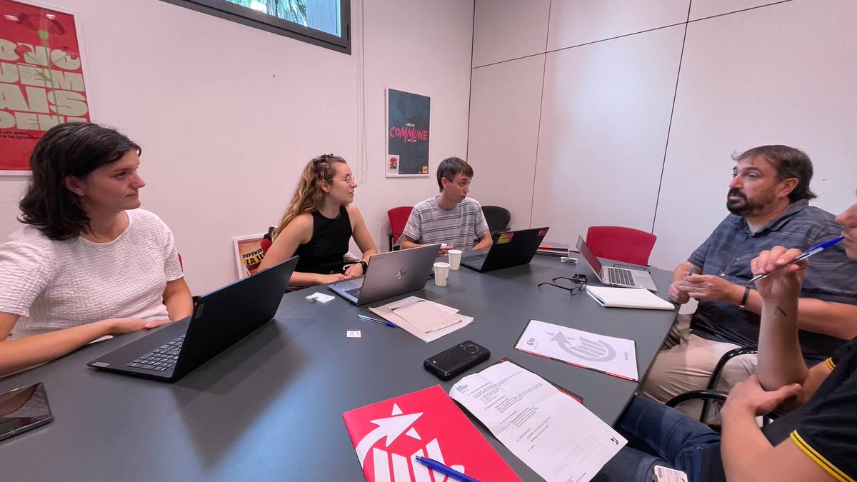 Dani Cornellà #Independència #EcoSocialisme (@danicornella) on Twitter photo Avui ens reunim al <a href="/parlamentcat/">Parlament de Catalunya</a> amb el <a href="/CNJCat/">Consell Nacional de la Joventut de Catalunya</a> (Consell Nacional de la Joventut de Catalunya) per analitzar el NO desplegament de la llei 11/2023 de foment de l'associacionisme.
🗣Propostes molt interessants: T-Lleure (mobilitat), justícia climàtica, l'ús de places i Avui ens reunim al <a href="/parlamentcat/">Parlament de Catalunya</a> amb el <a href="/CNJCat/">Consell Nacional de la Joventut de Catalunya</a> (Consell Nacional de la Joventut de Catalunya) per analitzar el NO desplegament de la llei 11/2023 de foment de l'associacionisme.
🗣Propostes molt interessants: T-Lleure (mobilitat), justícia climàtica, l'ús de places i