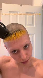 pazuzu_soccer41's tweet photo. Mikoto haircut inspo https://t.co/K3iX58MU27