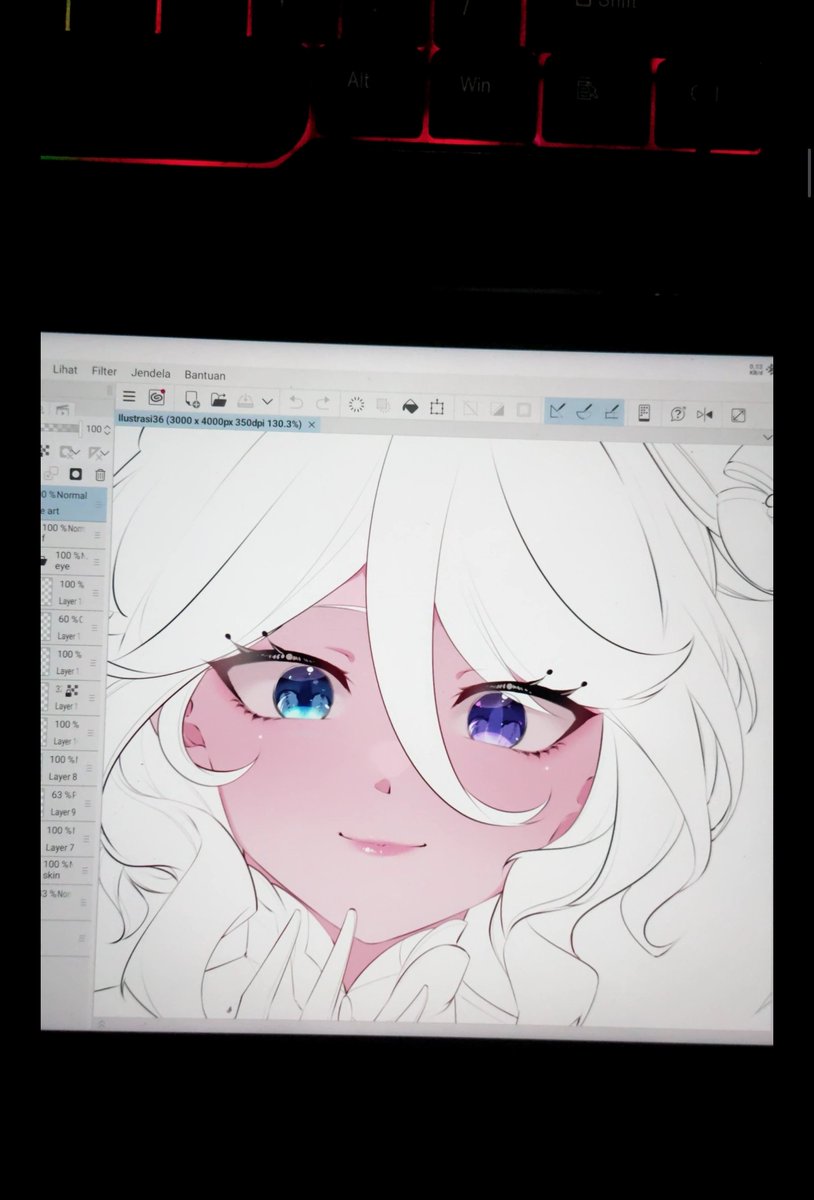 Here’s a WIP 👀
Should I color it with cool tones (blue/purple) or warm tones (red/orange)?

#Furina #GenshinImpactArt #WIP #AnimeArt #ArtistsOnX