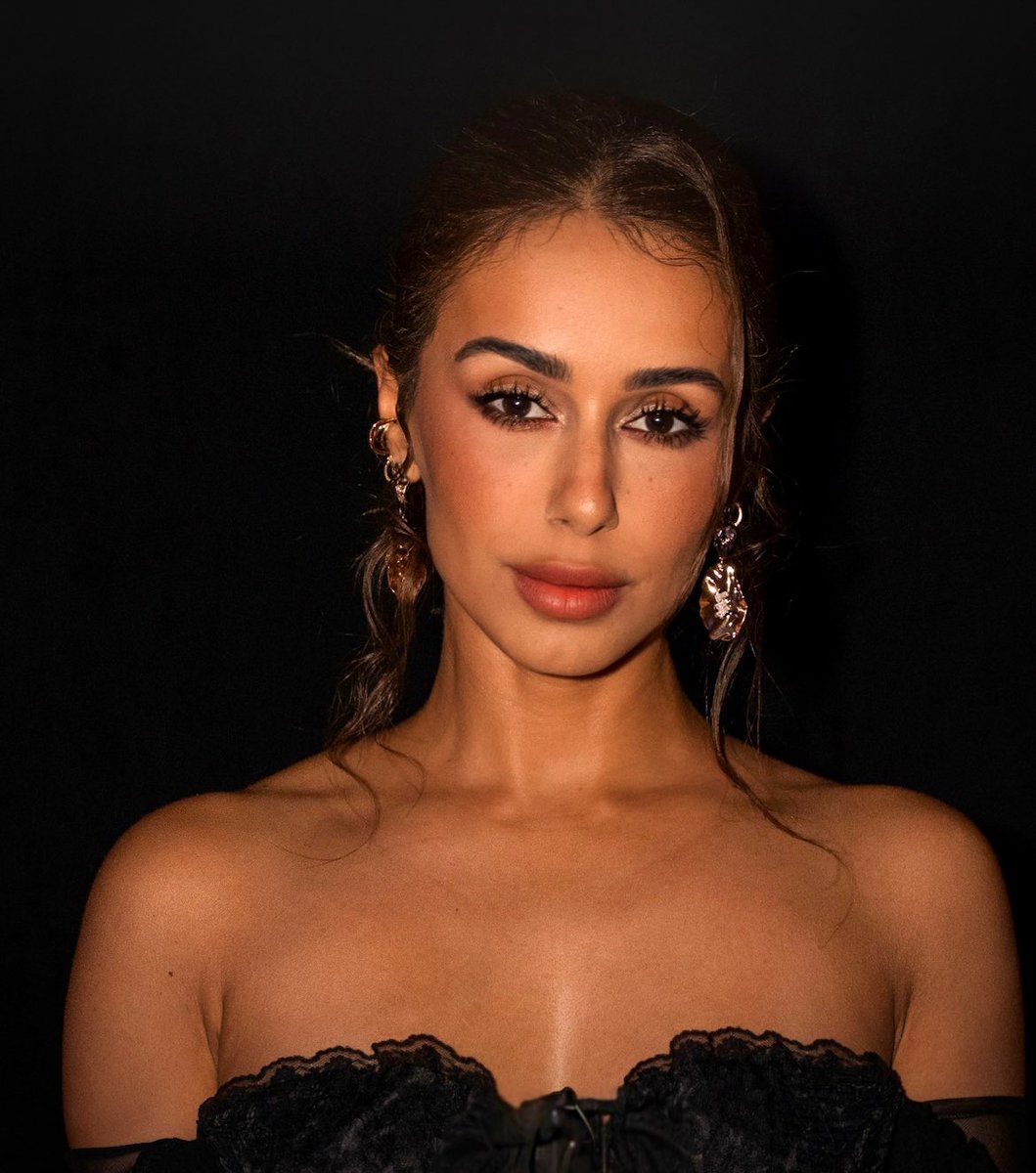 elicalebon's tweet image. #NewProfilePic