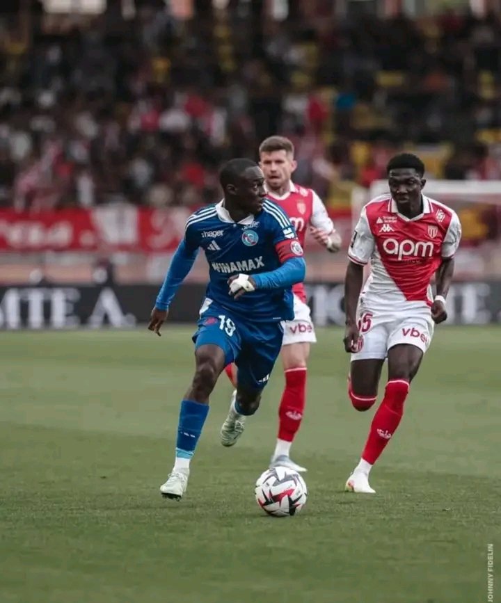 InfosSenegalais's tweet photo. Lamine camara est absent du groupe monégasques pour le match face à Lorient.
Il a une entorse à la cheville gauche et  sera absent pour ce match face à Lorient . Prompt rétablissement Gaindé 🙏🙏🙏 https://t.co/VnaJFAaW9x